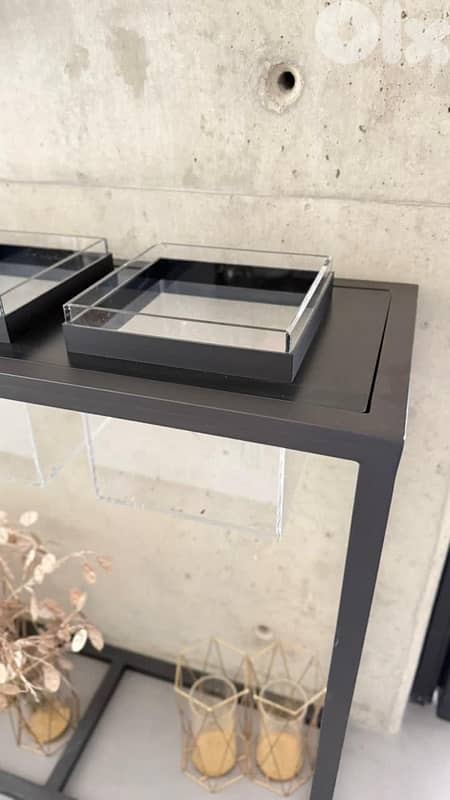 Modern Retail Store furniture 2