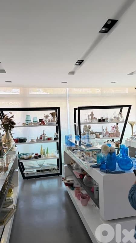 Modern Retail Store furniture 9