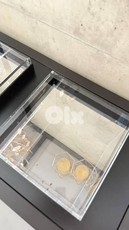 Modern Retail Store furniture 10