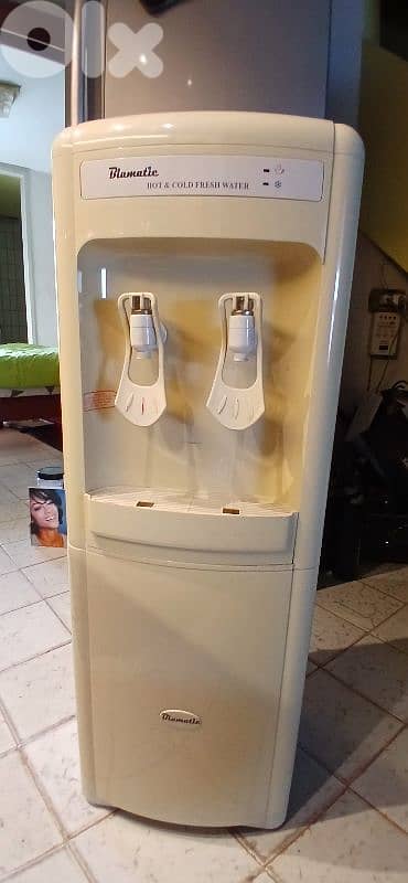 Blumatic water dispenser