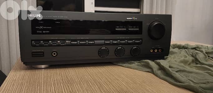 Amplifier philips receiver surround