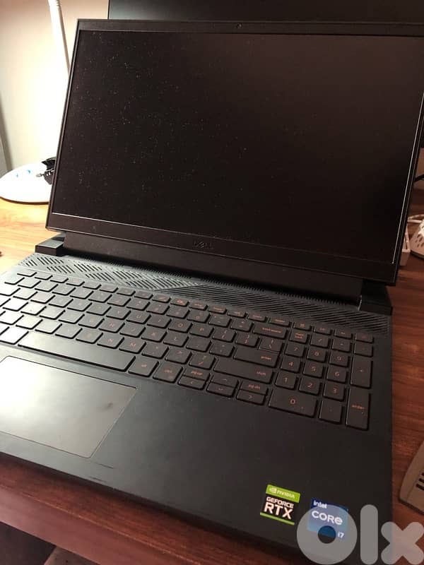 Dell g15 5520 1