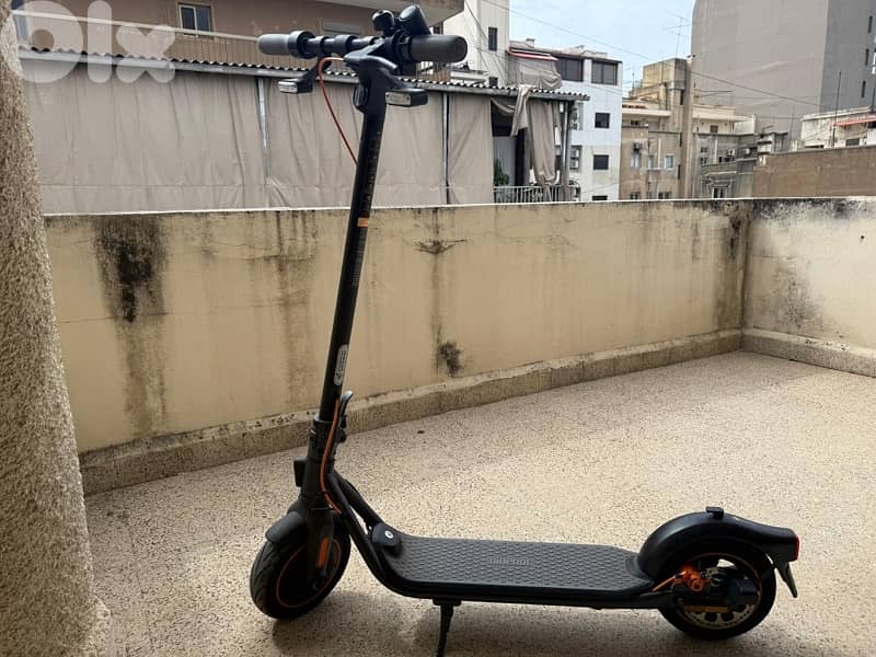 ninebot kickstart electric scooter(2025)(bought for 900 factory price) 4