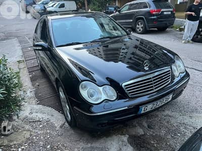 مرسيدس بنز 240/260/280 2003