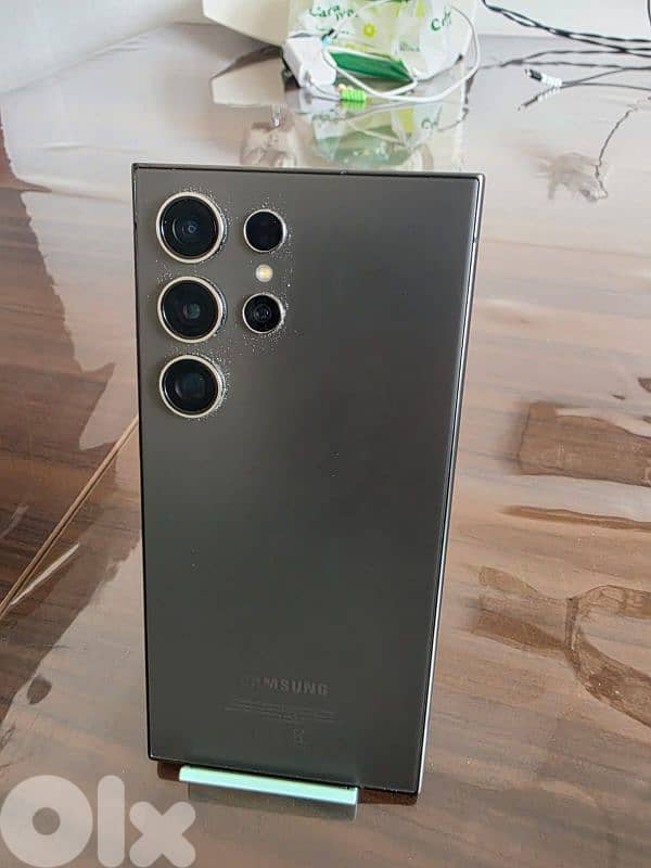 samsung S 24 ultra used like new 9