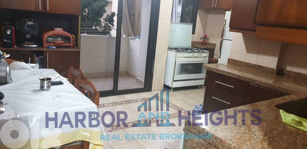 Apartment for Rent in Ain el Remmaneh - شقة للإيجار في عين الرمانة
