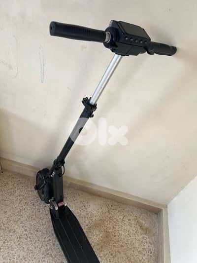 Electric scooter