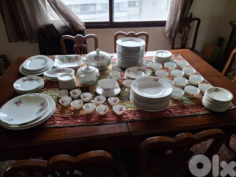 old porcelain set, 130 pieces 1