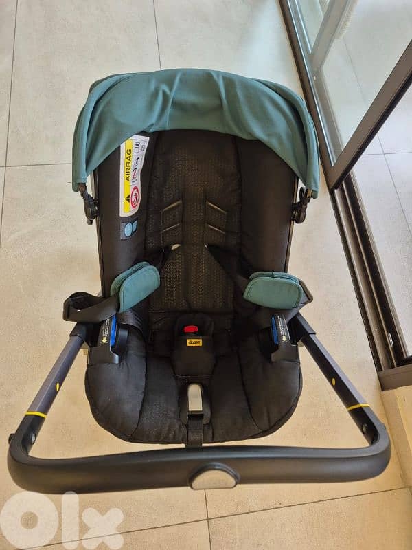 Doona stroller 1