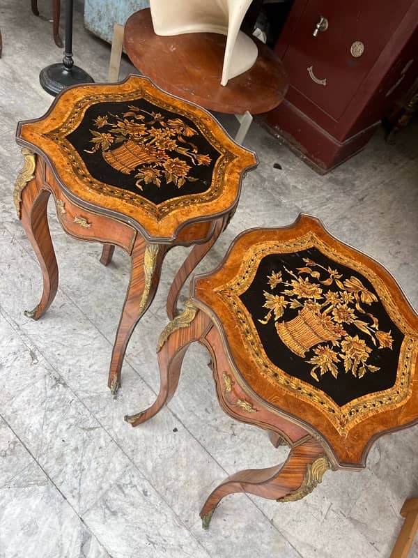 Pair of 2 frensh marquetry flowers side table salon 350$ 1