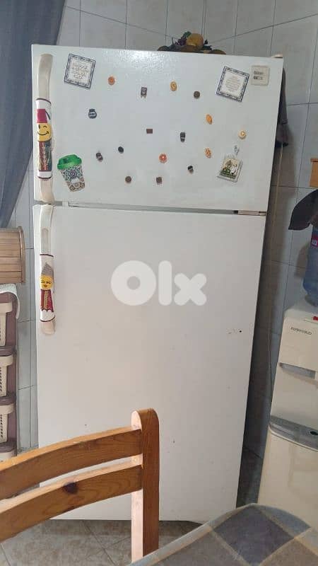 refrigerator used in good condition 4
