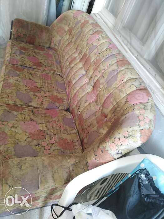 كنابيات طويلة ورود الوان شياكة معها ٢صغار مستعمل يدة 1