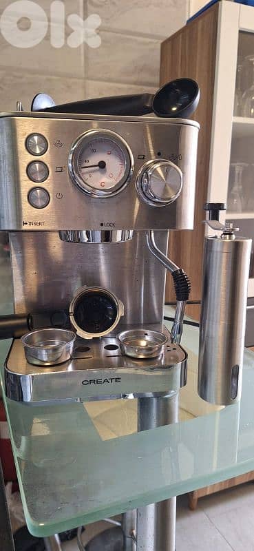 espresso machine like new + coffee grinder 2