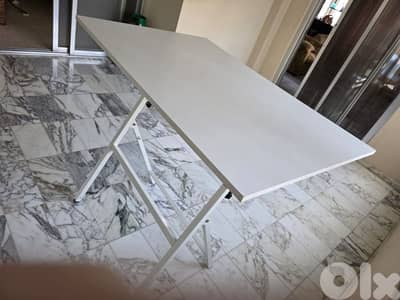 architecture table