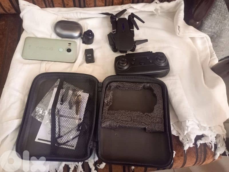 4 Gadgets & 1 Phone for Sell at discounted price 1