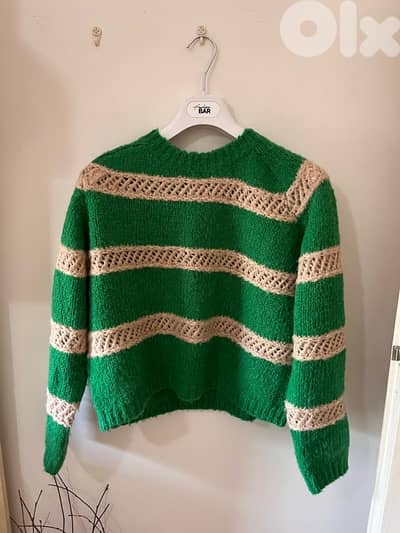 Betterose green and beige sweater