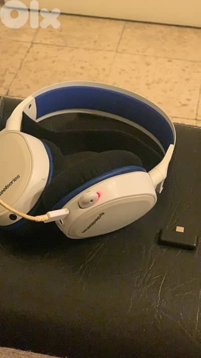 steelseries right side is not working like new 70$