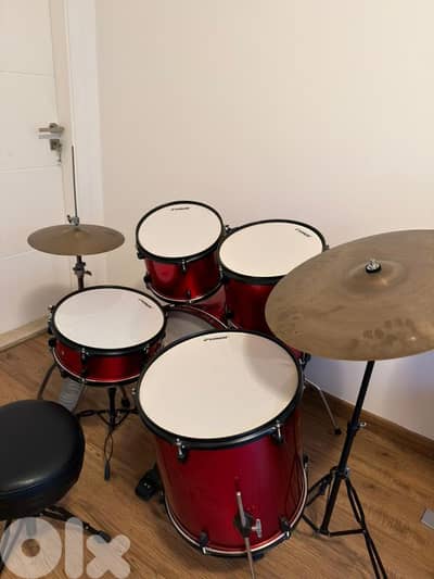 drums in good conditions
