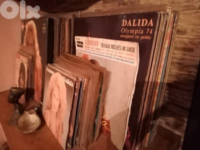 vintage vinyl records Dalida