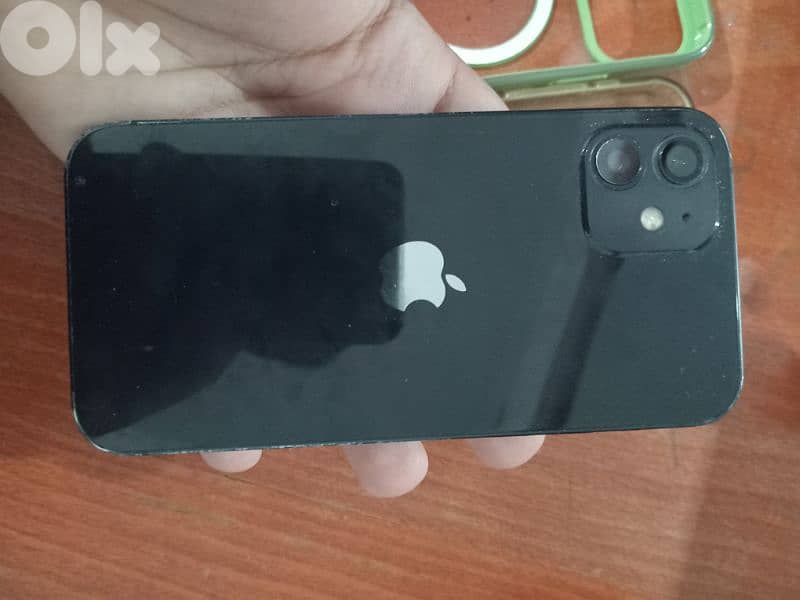 iphone 12 for sale in good condition 7