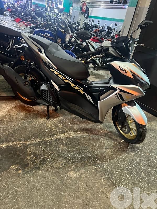 Yamaha Aerox 155 4
