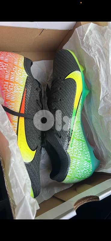 vini football shoes 2