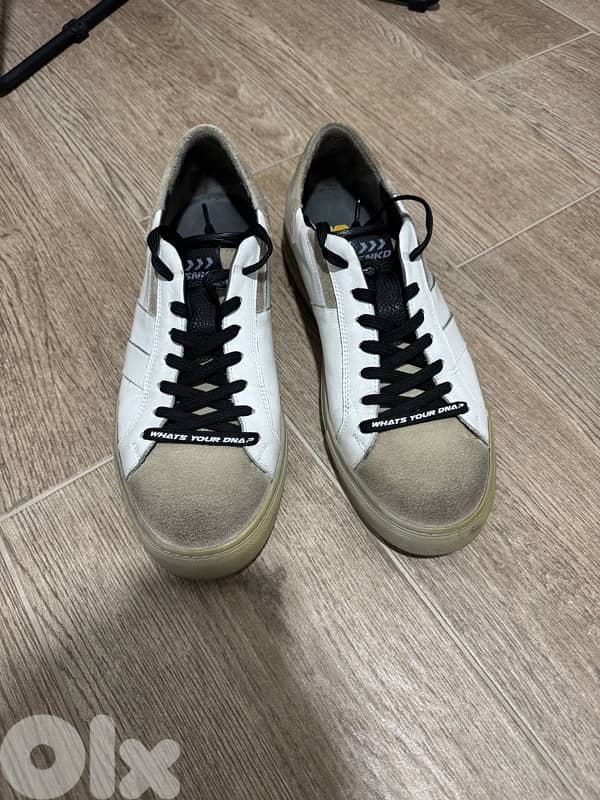 Adidas and Yeezy shoes sizes 43-44 11