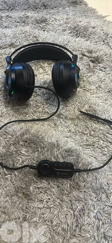 Vertux headphones used like new 2