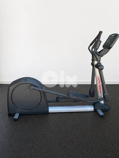 Lifefitness cross trainer