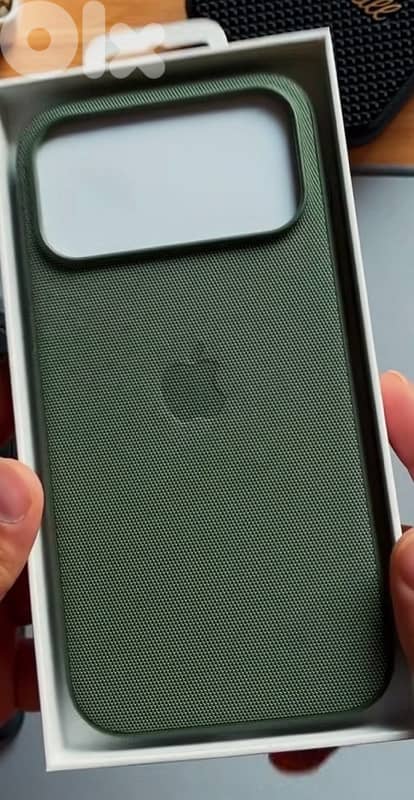 Original Apple Green Techwoven Magsafe 1