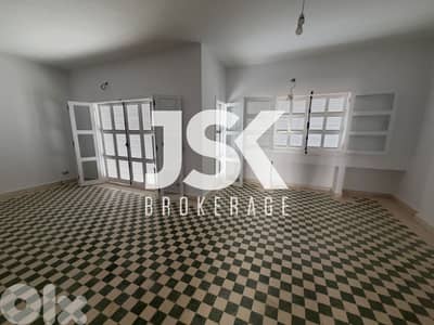 L21164 - Bright 3-Bedroom Apartment For Rent in Achrafieh, Sioufi
