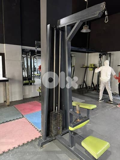 Lat pull down