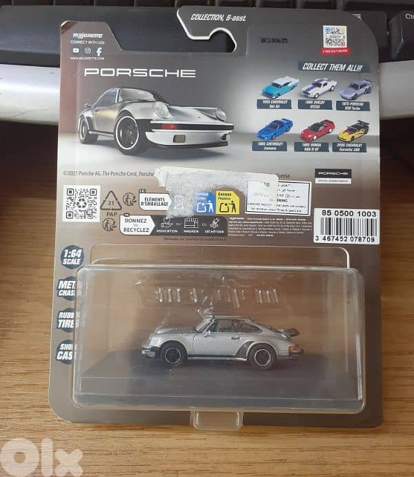 Porsche 930 Turbo diecast car model 1;64. 1