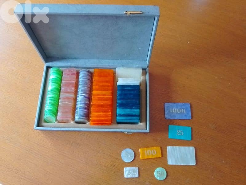 Bakelite poker chips vintage 2