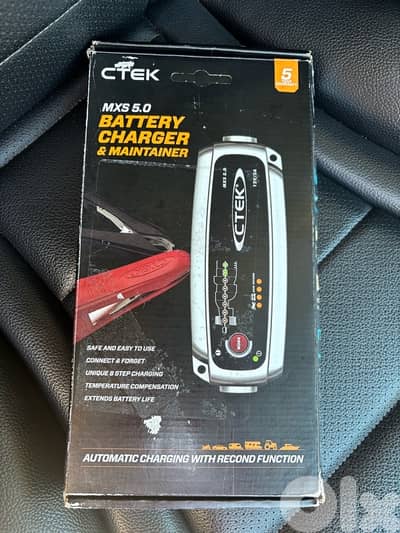 Battery Charger & Maintainer CTEK MXS 5.0