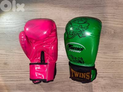 Limited edition boxing gloves