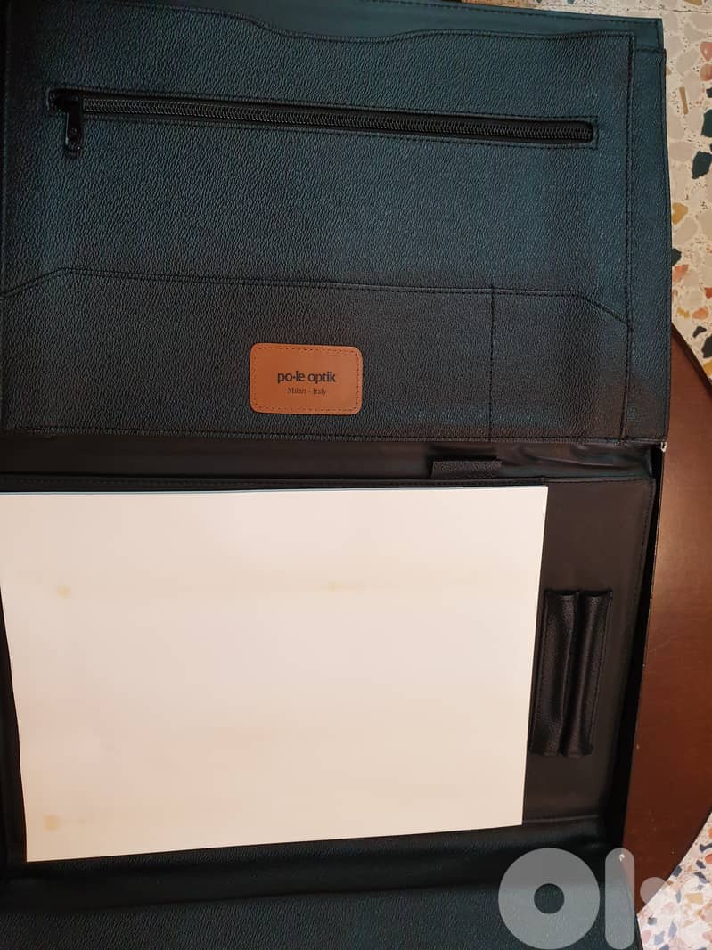 slim leather document holders 3