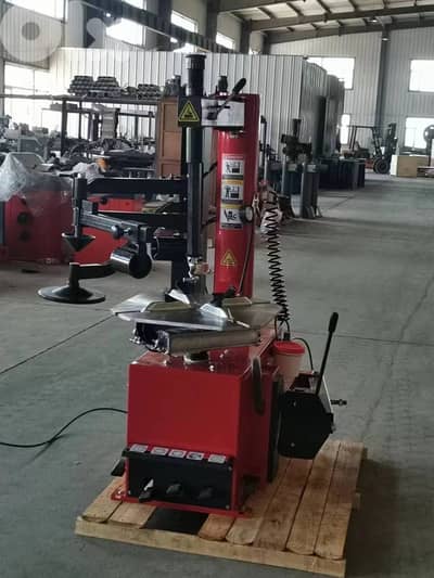 tire changing and balancing machine