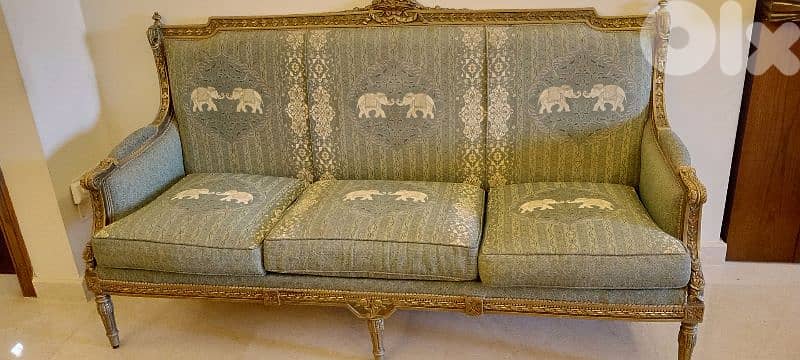 antique sofa 1