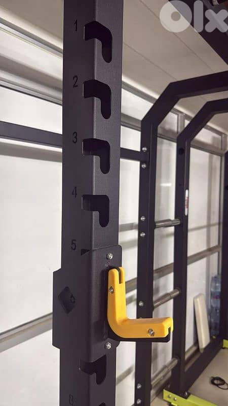 Squat rack heavy duty very good quality 1