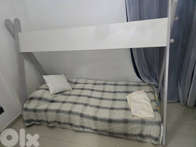 Home Center Bed and Closet 6