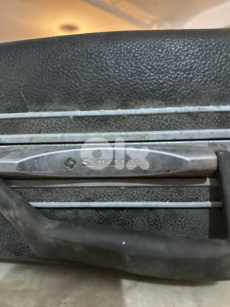 Vintage Samsonite items 6