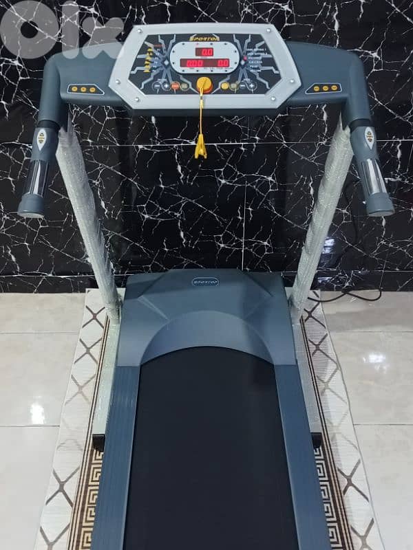 4.0HP,Heavy Duty Treadmill model sportop ,With automatical incline 3