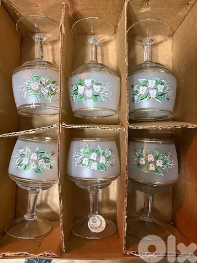 Service de verre à vin et carafe en cristal de Bohème