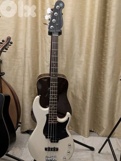 Yamaha bass