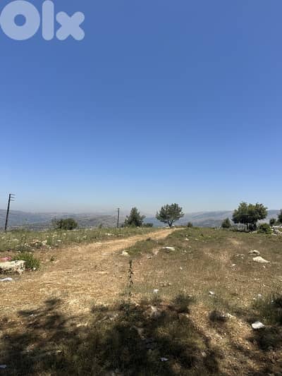 Land for sale in Kfarnabrakh Chouf عقار للبيع في كفرنبرخ الشوف