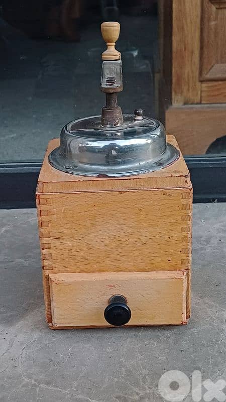 antique 6