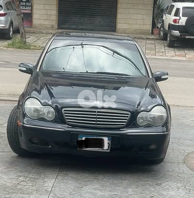 Mercedes-Benz C-Class 2005