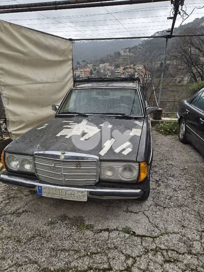 Mercedes-Benz 230 model 1981      مرسيدس ٢٣٠ موديل ١٩٨١