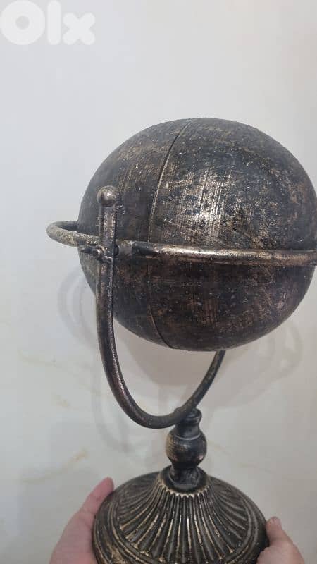 rare exclusive Dutch country field globe 8